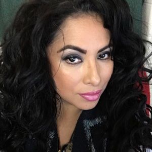 Meet your Posher, Telma